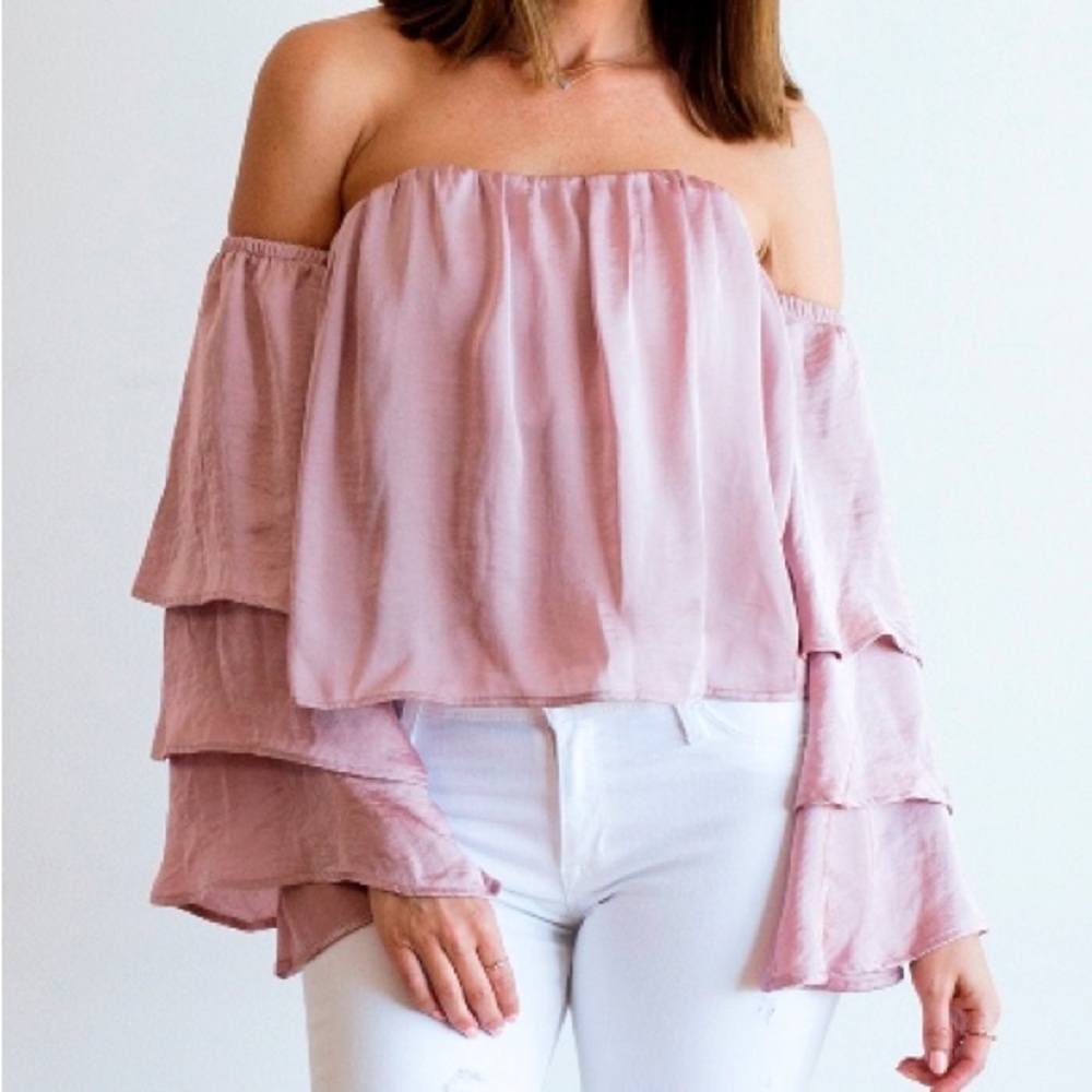 4Si3nna Tiered-Sleeve Off the Shoulder Top - M
